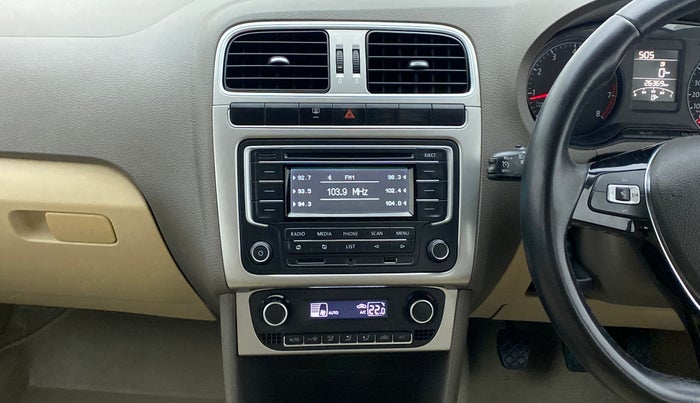 2015 Volkswagen Vento HIGHLINE PETROL, Petrol, Manual, 26,435 km, Air Conditioner