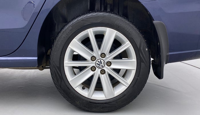 2015 Volkswagen Vento HIGHLINE PETROL, Petrol, Manual, 26,435 km, Left Rear Wheel