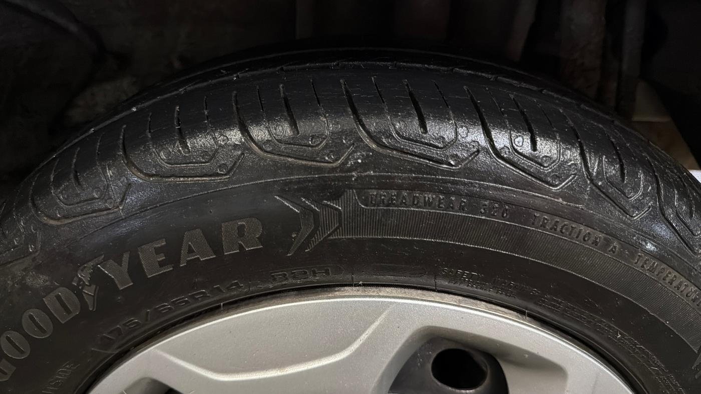 2023 Tata TIGOR XZ PETROL, Petrol, Manual, 29,439 km, Left Rear Tyre Tread