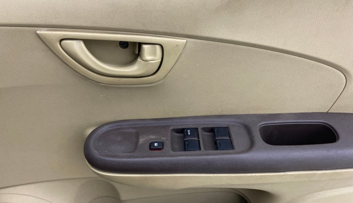 2013 Honda Amaze 1.2L I-VTEC EX, Petrol, Manual, 51,902 km, Driver Side Door Panels Control