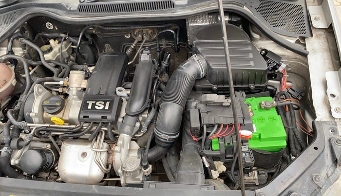 2014 Volkswagen Vento HIGHLINE PETROL AT, Petrol, Automatic, 1,05,011 km, Engine View - Left