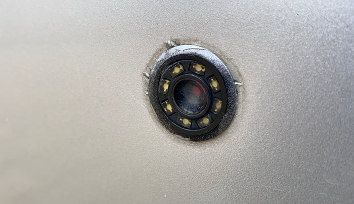 2014 Volkswagen Vento HIGHLINE PETROL AT, Petrol, Automatic, 1,05,011 km, Parking Camera