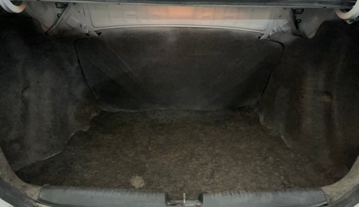 2015 Honda Amaze 1.2L I-VTEC S, Petrol, Manual, 57,418 km, Boot Inside