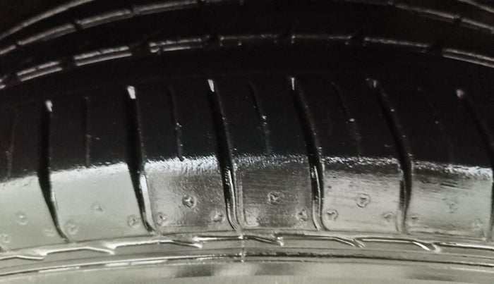 2019 KIA SELTOS GTX AT 1.4 PETROL, Petrol, Automatic, 31,282 km, Right Front Tyre Tread