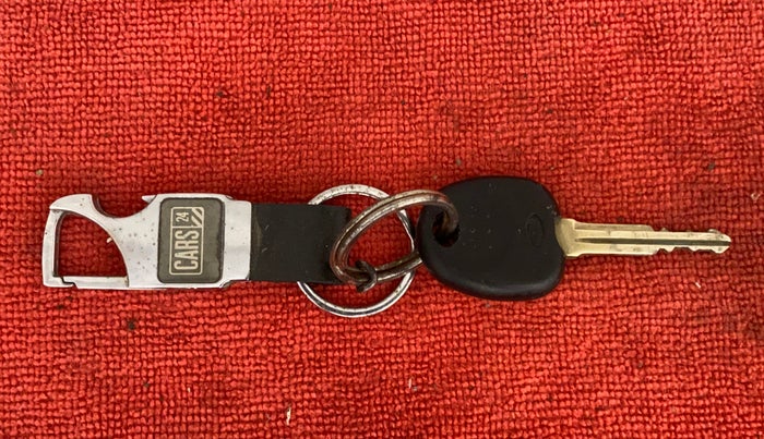 2013 Hyundai i10 MAGNA 1.2, Petrol, Manual, 29,331 km, Key Close Up