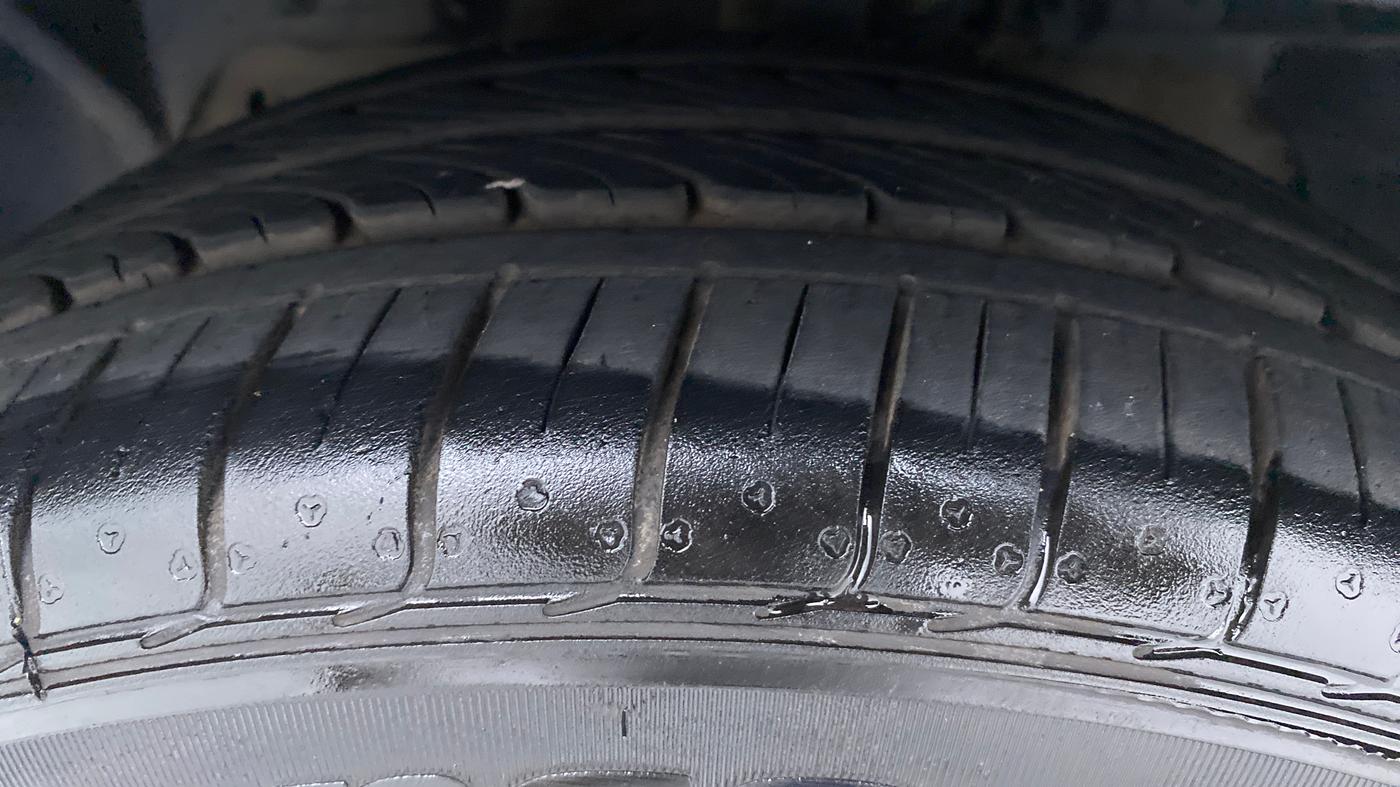 2018 Ford FREESTYLE TITANIUM 1.5 TDCI, Diesel, Manual, 29,144 km, Left Front Tyre Tread