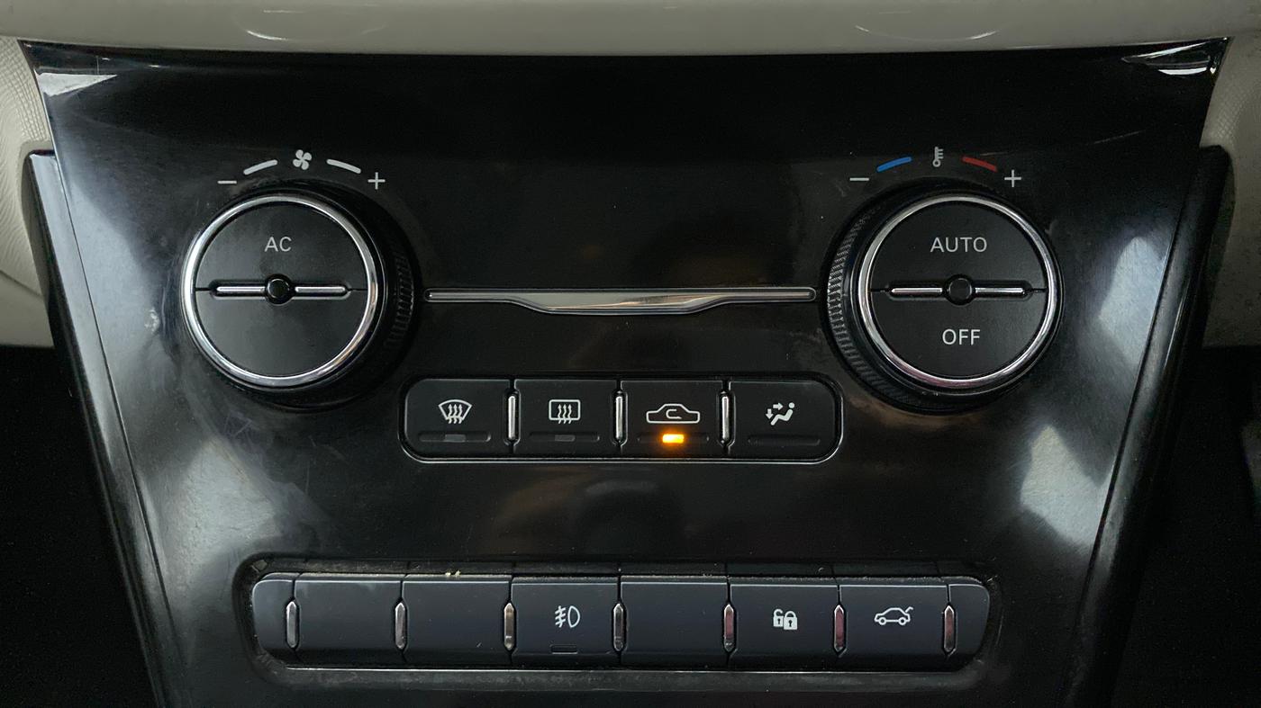 2020 Tata NEXON XZ+ 1.2, Petrol, Manual, 5,780 km, Automatic Climate Control