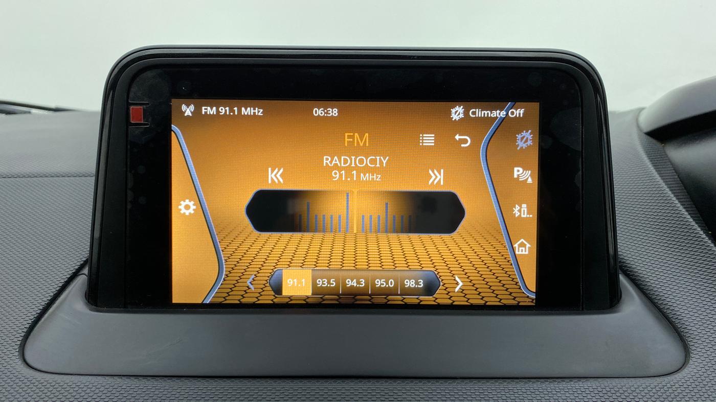 2020 Tata NEXON XZ+ 1.2, Petrol, Manual, 5,780 km, Infotainment System
