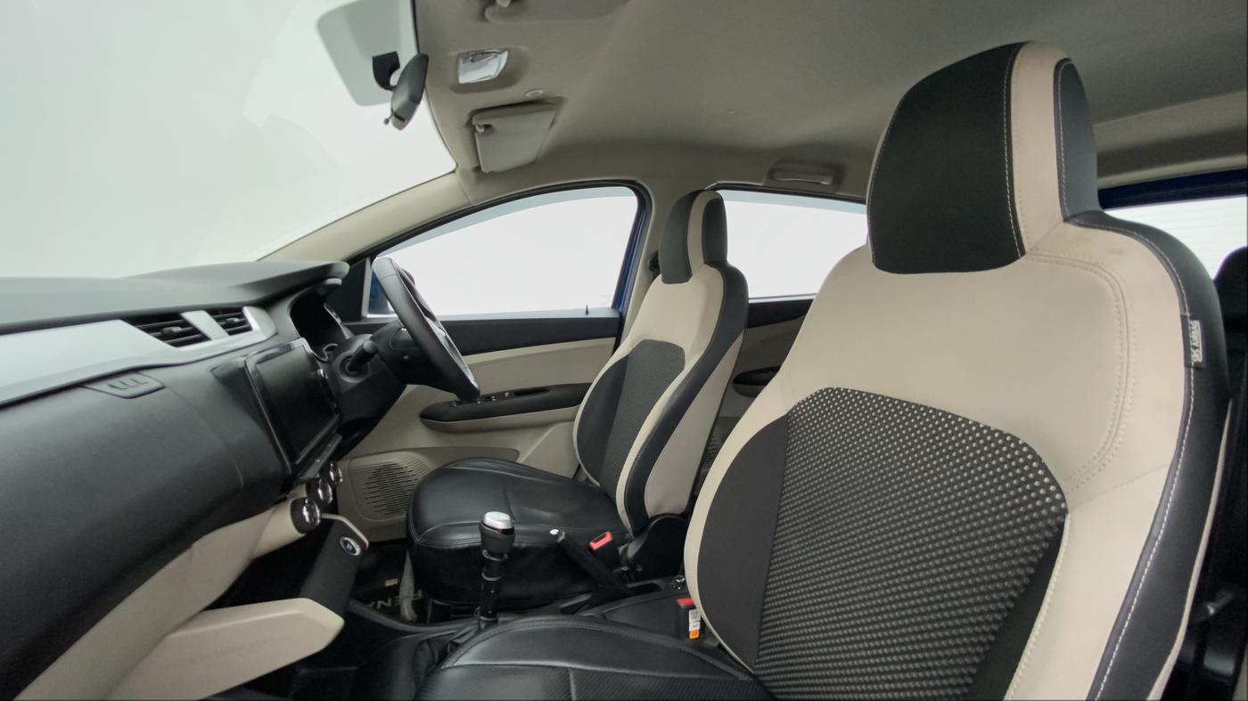 2019 Renault TRIBER RXZ, Petrol, Manual, 86,065 km, Right Side Front Door Cabin