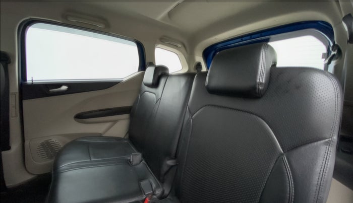2019 Renault TRIBER RXZ, Petrol, Manual, 86,065 km, Right Side Rear Door Cabin