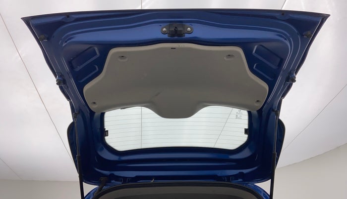 2019 Renault TRIBER RXZ, Petrol, Manual, 86,065 km, Boot Door Open