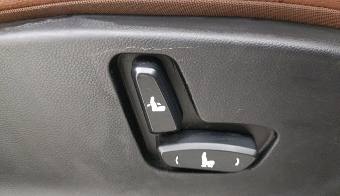 2021 MG HECTOR PLUS SELECT 2.0 DIESEL TURBO MT 7-STR, Diesel, Manual, 87,126 km, Driver Side Adjustment Panel