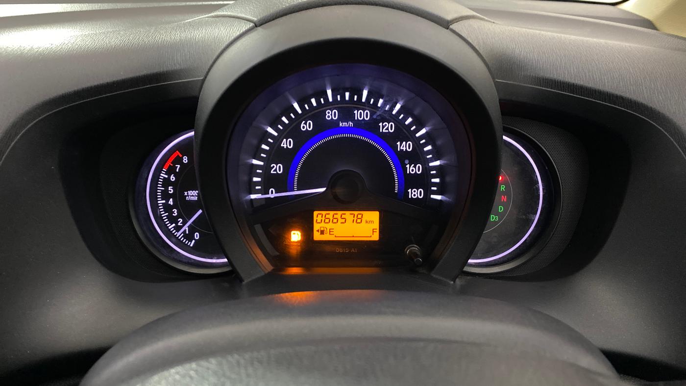2015 Honda Brio VX AT, Petrol, Automatic, 66,583 km, Odometer Image