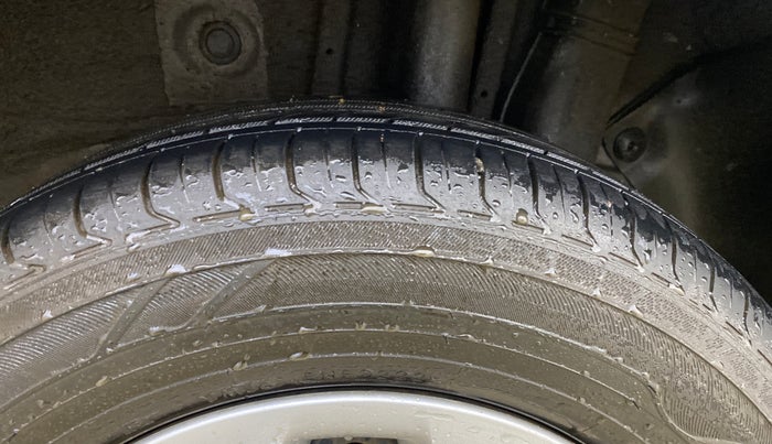 2016 Hyundai Elite i20 MAGNA 1.2, Petrol, Manual, 37,637 km, Left Rear Tyre Tread