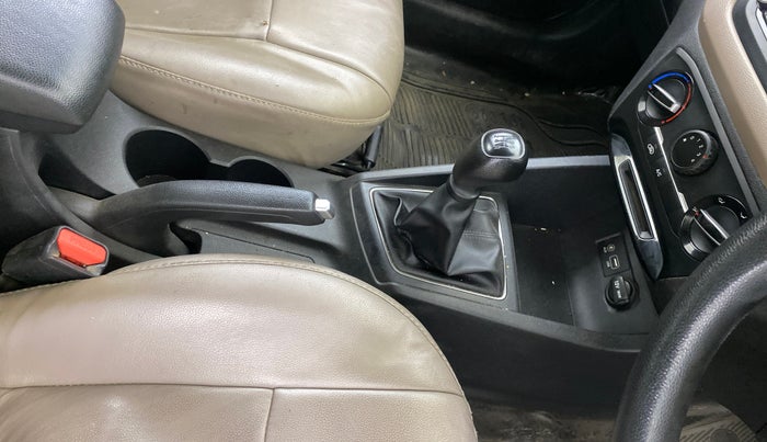 2016 Hyundai Elite i20 MAGNA 1.2, Petrol, Manual, 37,637 km, Gear Lever