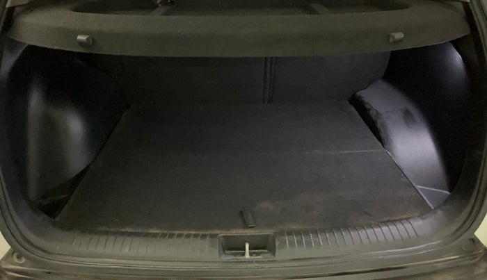 2018 Hyundai Creta SX AT 1.6 PETROL, Petrol, Automatic, 28,960 km, Boot Inside