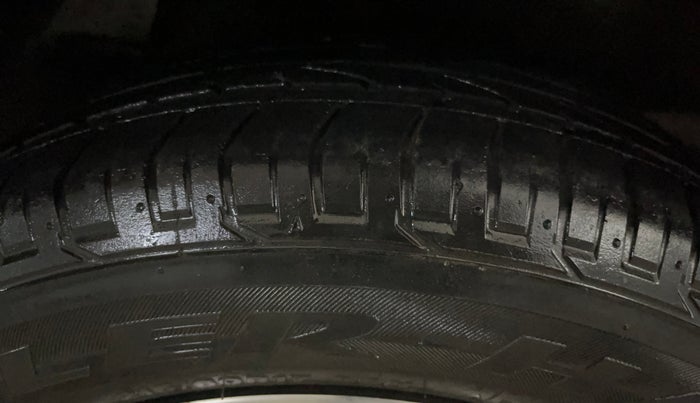 2018 Hyundai Creta SX AT 1.6 PETROL, Petrol, Automatic, 28,960 km, Right Rear Tyre Tread