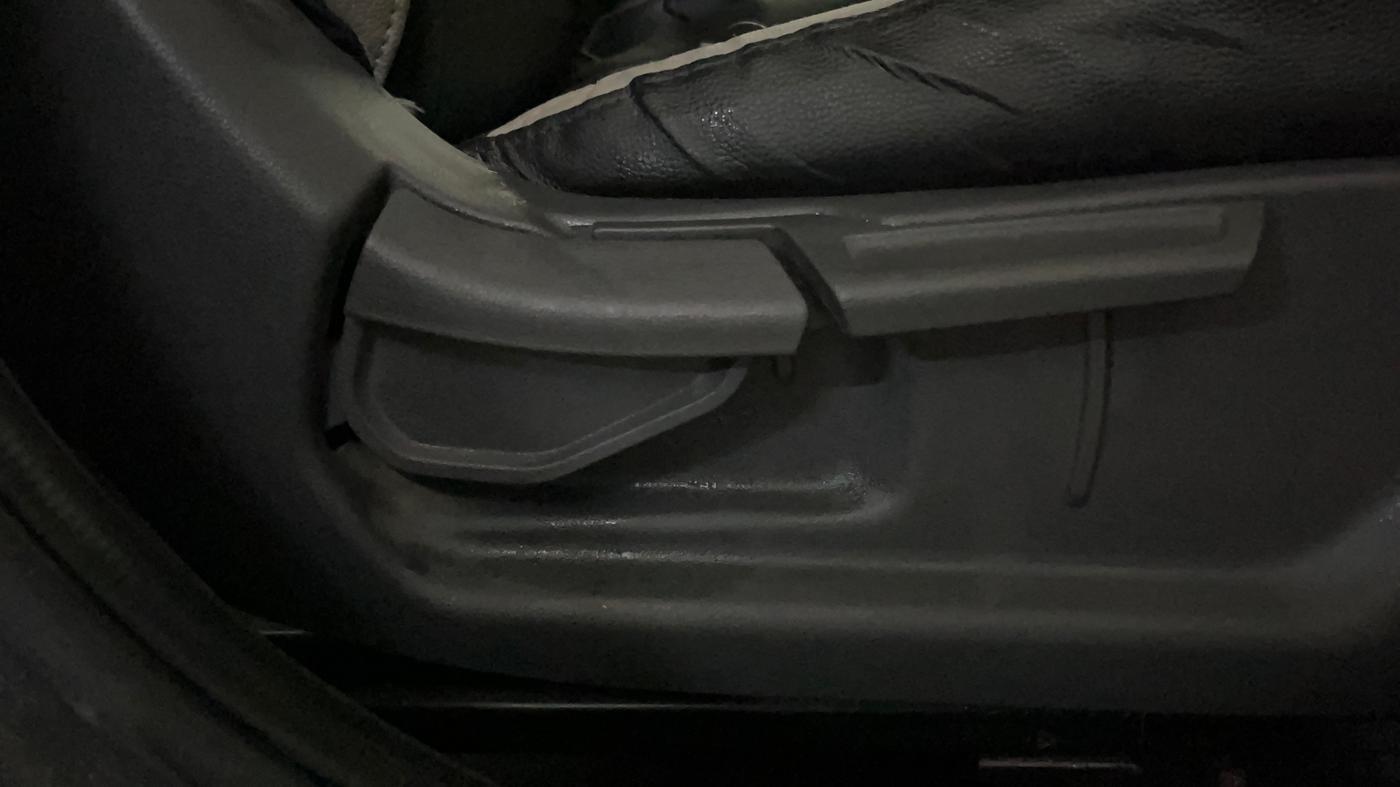 2019 Hyundai GRAND I10 NIOS MAGNA 1.2 KAPPA VTVT, Petrol, Manual, 46,287 km, Driver Side Adjustment Panel