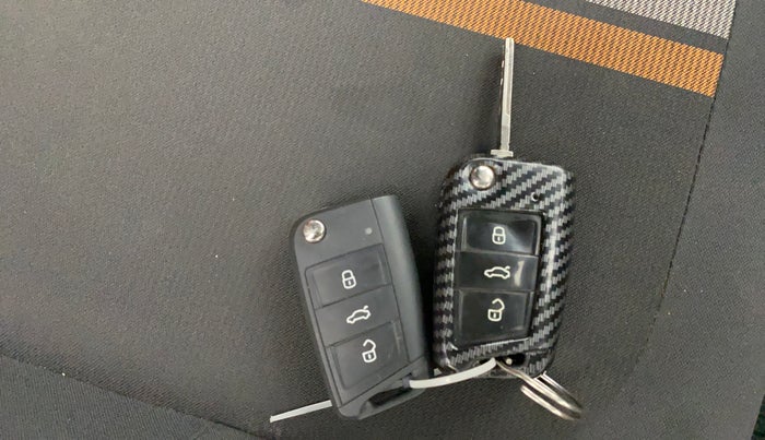 2021 Skoda KUSHAQ AMBITION 1.0L TSI AT, Petrol, Automatic, 38,479 km, Key Close Up