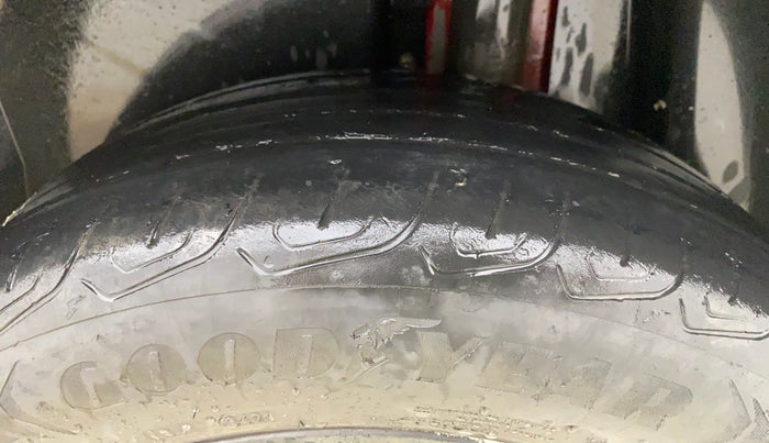 2021 Skoda KUSHAQ AMBITION 1.0L TSI AT, Petrol, Automatic, 38,479 km, Left Rear Tyre Tread