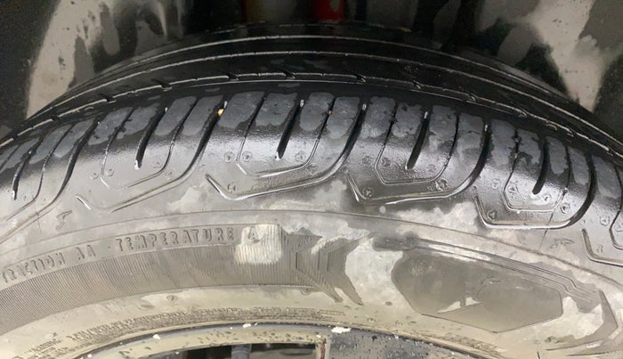 2021 Skoda KUSHAQ AMBITION 1.0L TSI AT, Petrol, Automatic, 38,479 km, Right Rear Tyre Tread