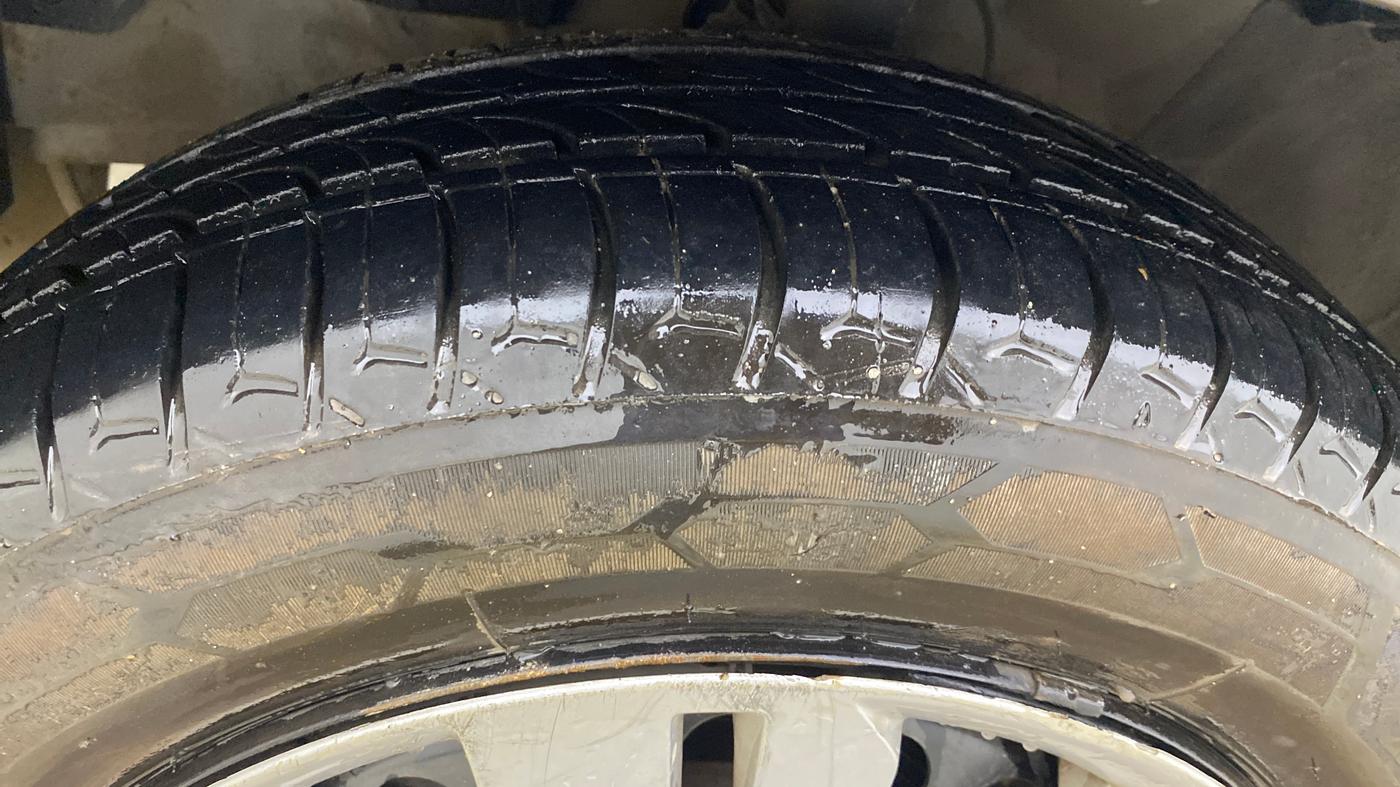2015 Honda City 1.5L I-DTEC SV, Diesel, Manual, 1,44,016 km, Left Front Tyre Tread