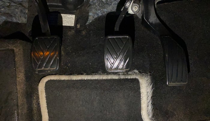 2017 Maruti Vitara Brezza ZDI, Diesel, Manual, 80,118 km, Pedals