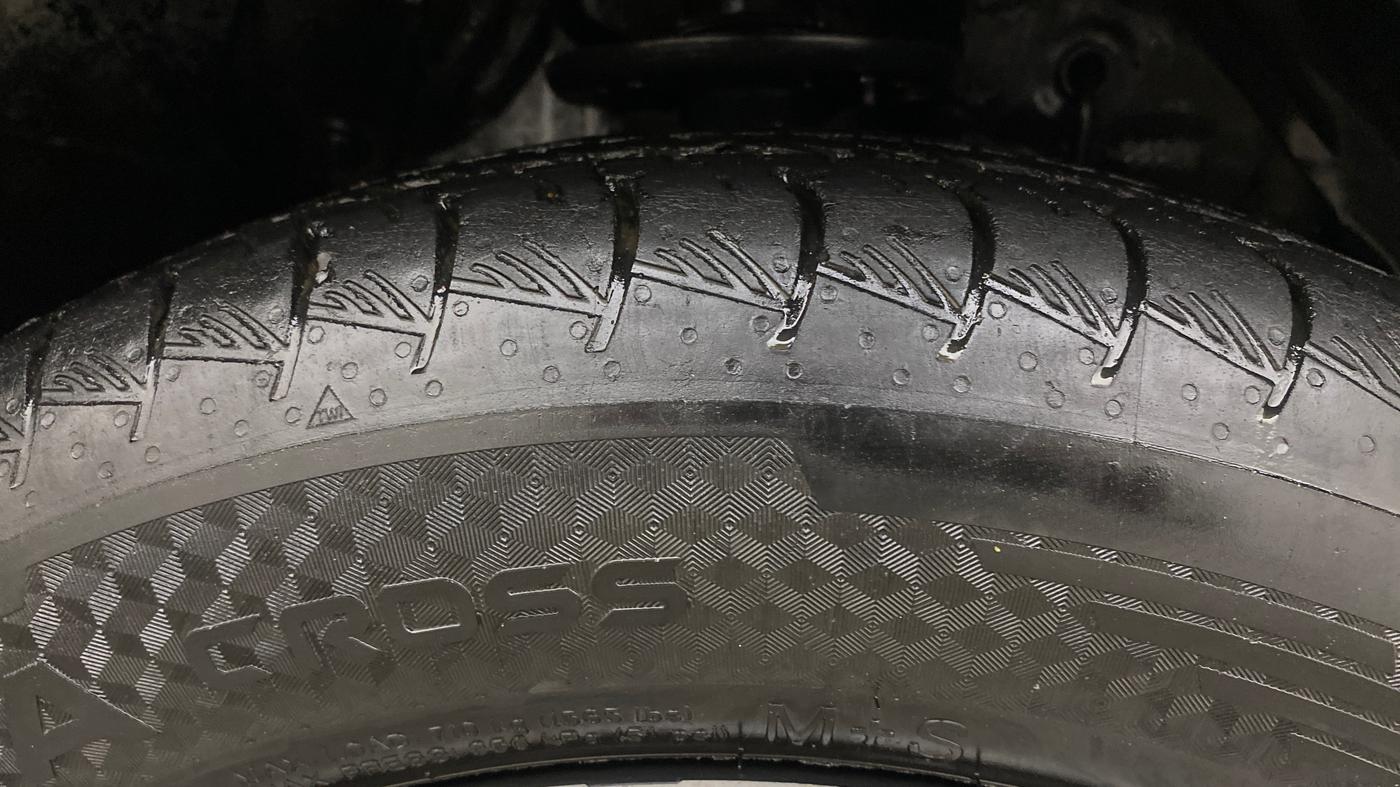 2023 Maruti Grand Vitara SIGMA SMART HYBRID, Petrol, Manual, 66,821 km, Right Front Tyre Tread