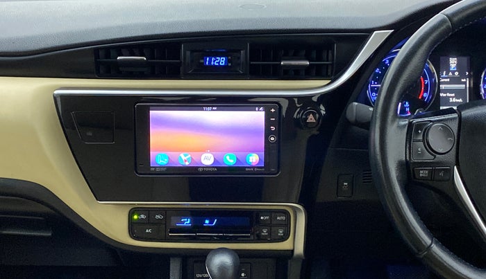 2017 Toyota Corolla Altis VL AT, CNG, Automatic, 96,186 km, Air Conditioner