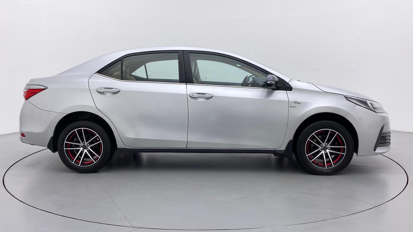 2017 Toyota Corolla Altis VL AT, CNG, Automatic, 96,186 km, Right Side View