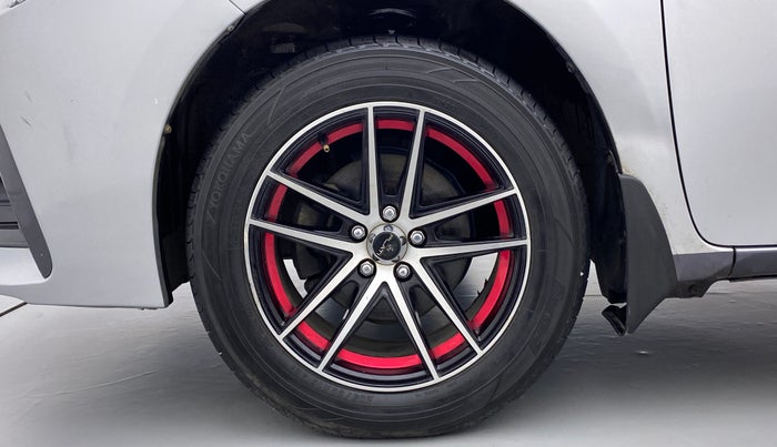 2017 Toyota Corolla Altis VL AT, CNG, Automatic, 96,186 km, Left Front Wheel