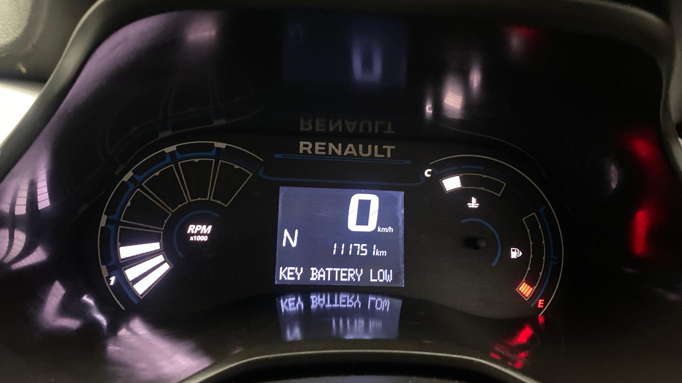 2021 Renault TRIBER RXZ AMT, Petrol, Automatic, 1,11,751 km, Odometer Image
