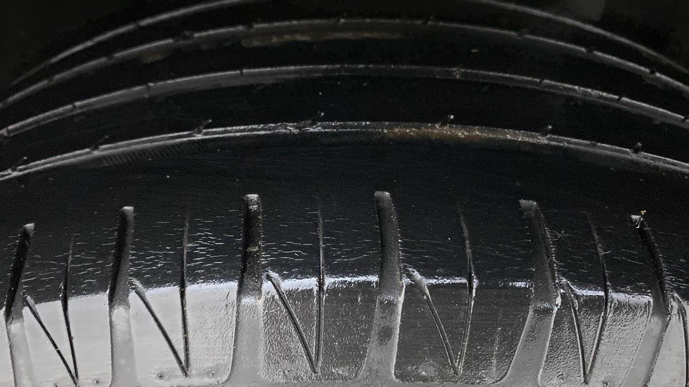 2020 Maruti Vitara Brezza ZXI, Petrol, Manual, 32,136 km, Left Rear Tyre Tread