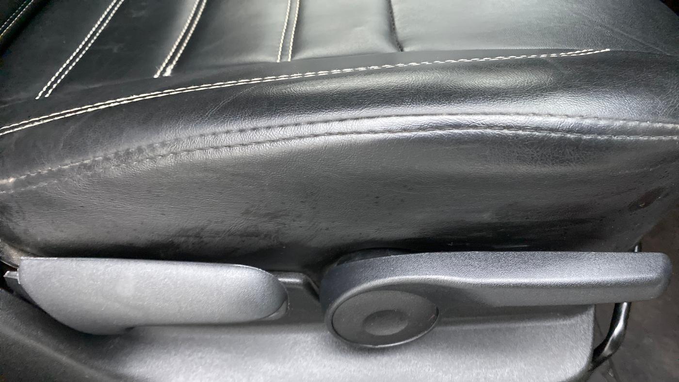 2020 Maruti Vitara Brezza ZXI, Petrol, Manual, 32,136 km, Driver Side Adjustment Panel