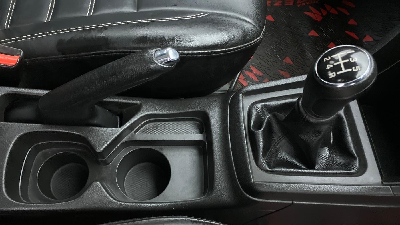 2020 Maruti Vitara Brezza ZXI, Petrol, Manual, 32,136 km, Gear Lever