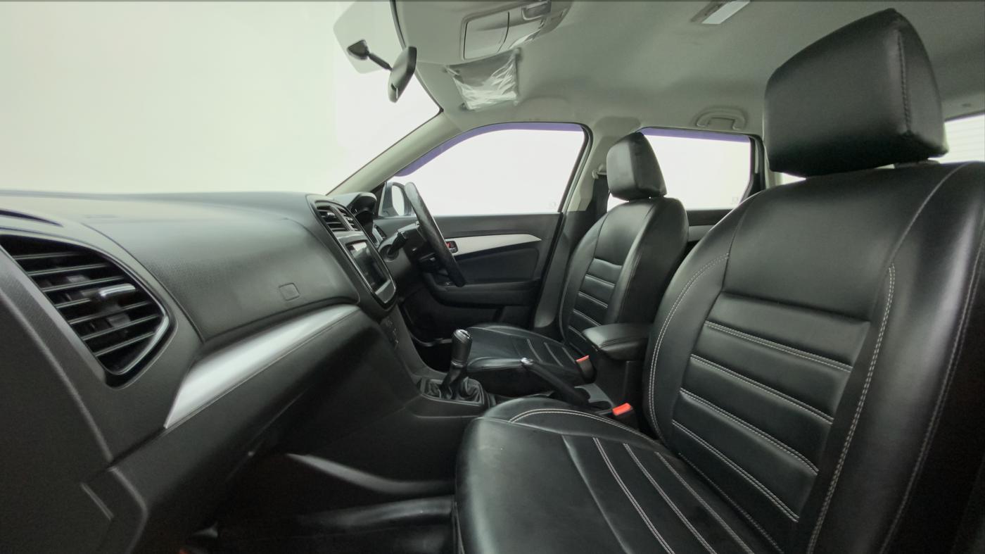 2020 Maruti Vitara Brezza ZXI, Petrol, Manual, 32,136 km, Right Side Front Door Cabin