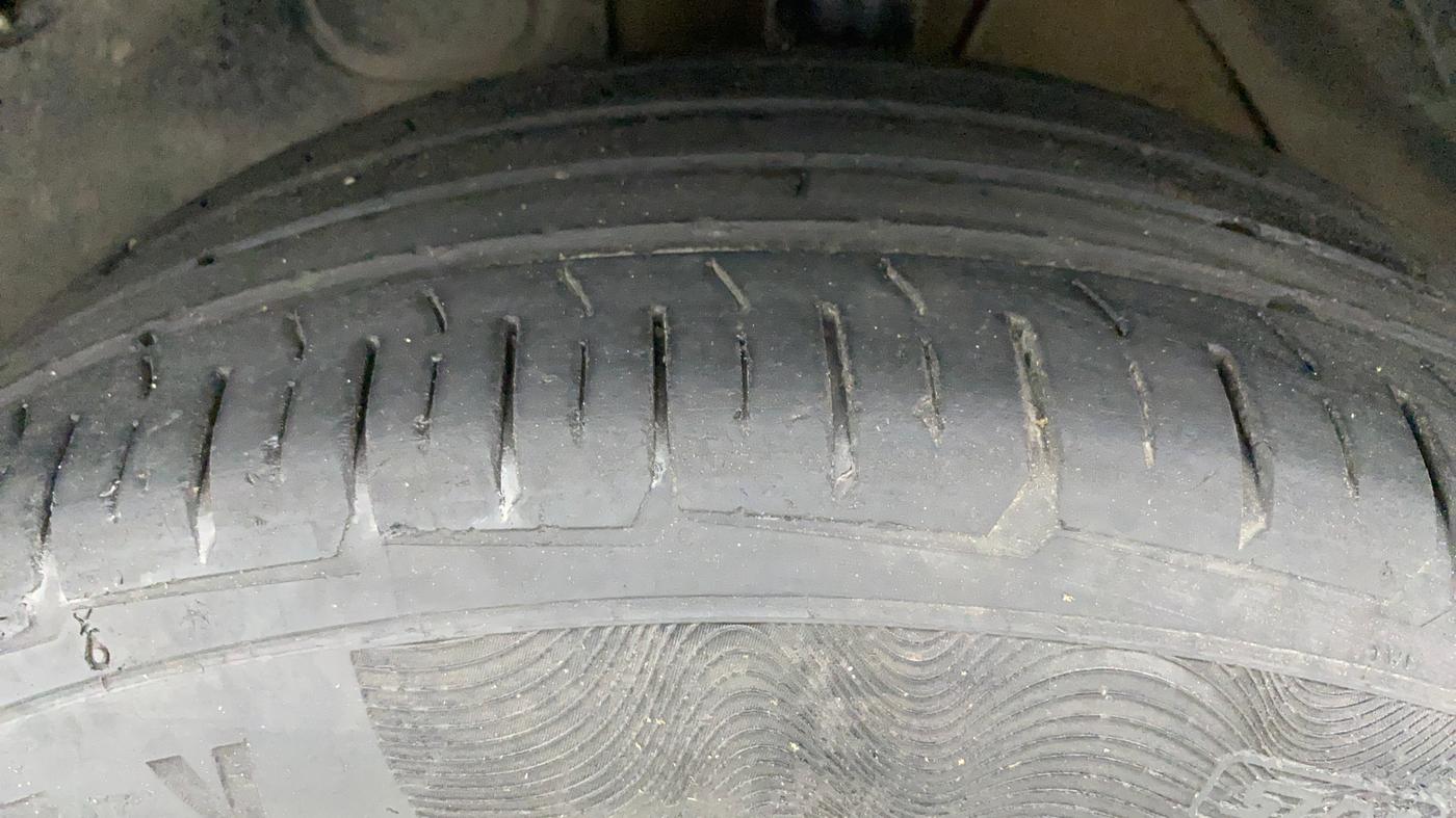 2018 Hyundai Tucson 2WD MT PETROL, Petrol, Manual, 87,471 km, Left Front Tyre Tread