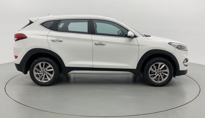 2018 Hyundai Tucson 2WD MT PETROL, Petrol, Manual, 87,471 km, Right Side View