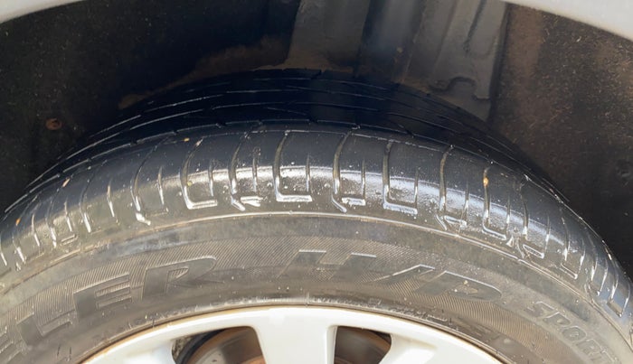 2023 MG ASTOR SUPER 1.5 MT, Petrol, Manual, 81,227 km, Left Rear Tyre Tread