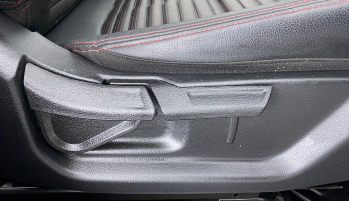 2021 KIA SONET GTX PLUS 1.5D  MT, Diesel, Manual, 14,871 km, Driver Side Adjustment Panel