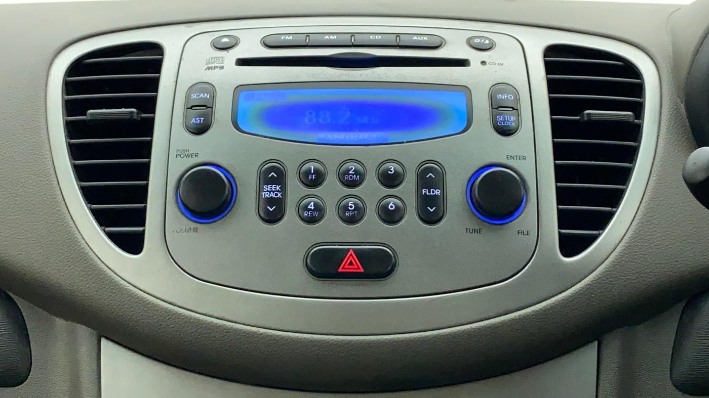 2011 Hyundai i10 SPORTZ 1.2, Petrol, Manual, Infotainment System
