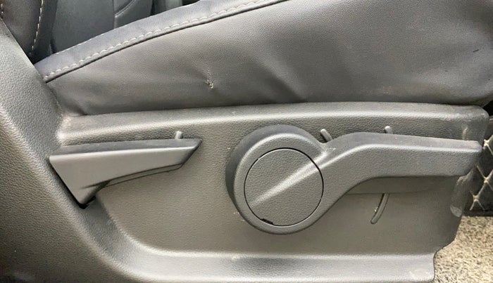 2024 Mahindra Thar LX HT PETROL 4WD MT, Petrol, Manual, 14,249 km, Driver Side Adjustment Panel