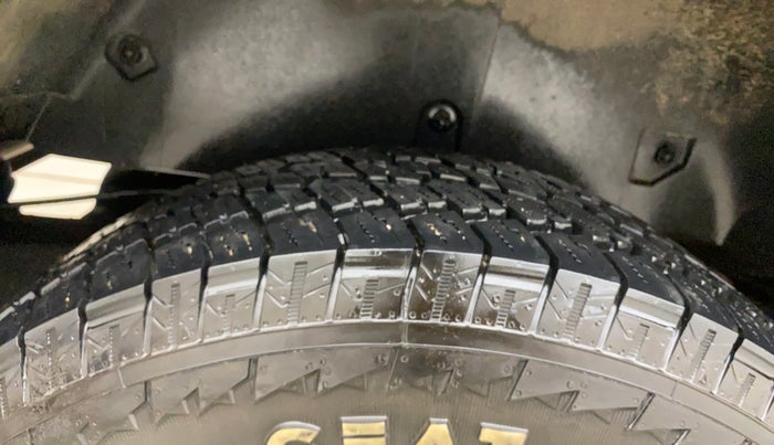 2024 Mahindra Thar LX HT PETROL 4WD MT, Petrol, Manual, 14,249 km, Right Rear Tyre Tread