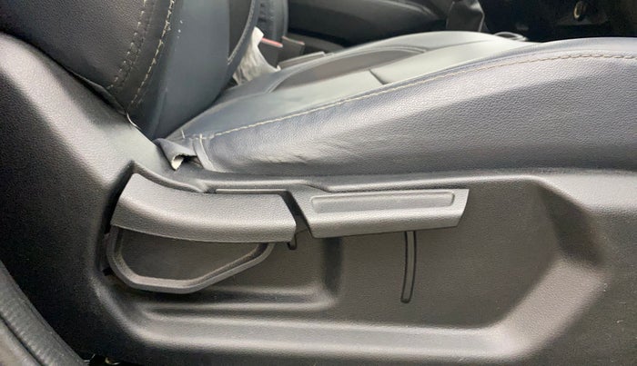 2022 Hyundai GRAND I10 NIOS MAGNA CORPORATE EDITION 1.2 KAPPA VTVT, Petrol, Manual, 23,054 km, Driver Side Adjustment Panel