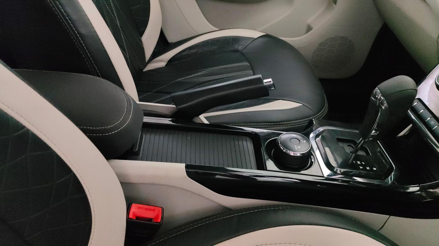 2023 Tata NEXON XZA PLUS PETROL, Petrol, Automatic, 45,779 km, Gear Lever