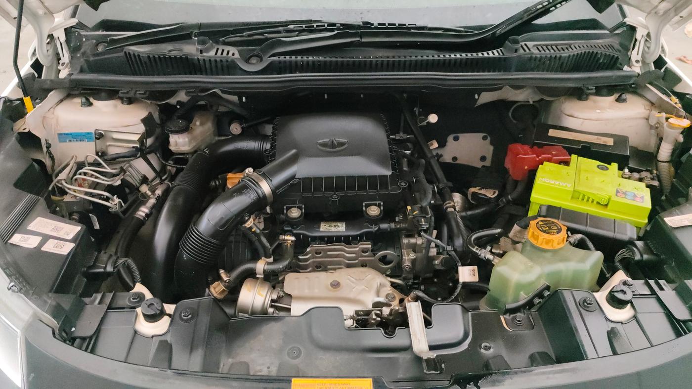 2023 Tata NEXON XZA PLUS PETROL, Petrol, Automatic, 45,779 km, Engine View