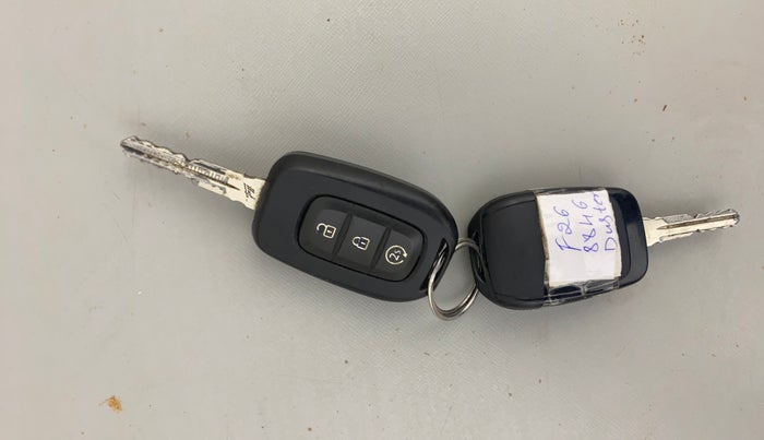 2020 Renault Duster RXZ 1.3 TURBO PETROL MT, Petrol, Manual, 47,967 km, Key Close Up