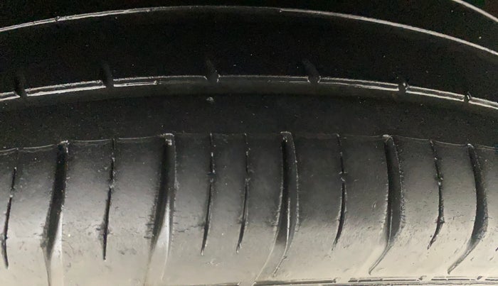 2020 Renault Duster RXZ 1.3 TURBO PETROL MT, Petrol, Manual, 47,967 km, Left Rear Tyre Tread