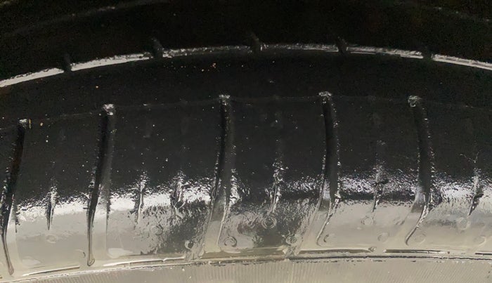 2020 Renault Duster RXZ 1.3 TURBO PETROL MT, Petrol, Manual, 47,967 km, Right Front Tyre Tread