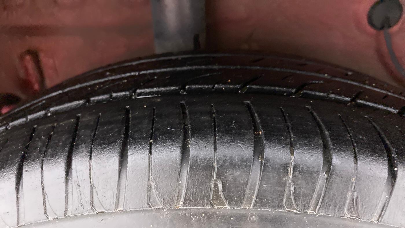 2018 Maruti Celerio ZXI AMT (O), Petrol, Automatic, 67,553 km, Right Rear Tyre Tread